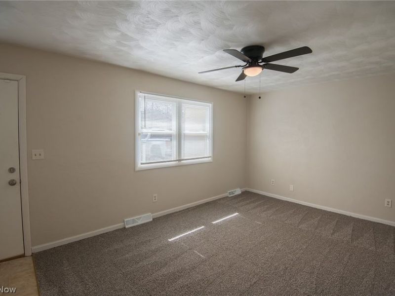 3945 S Schenley Avenue, Youngstown, OH 44511 Photo 5