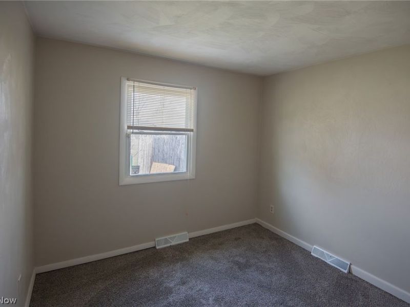 3945 S Schenley Avenue, Youngstown, OH 44511 Photo 8