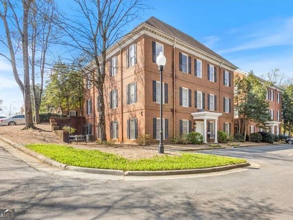 5064 Roswell Road, Unit C101, Sandy Springs, GA 30342
