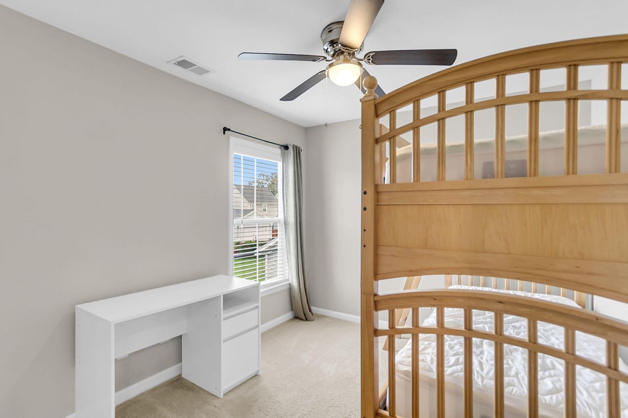 534 Alderly Drive Photo 22