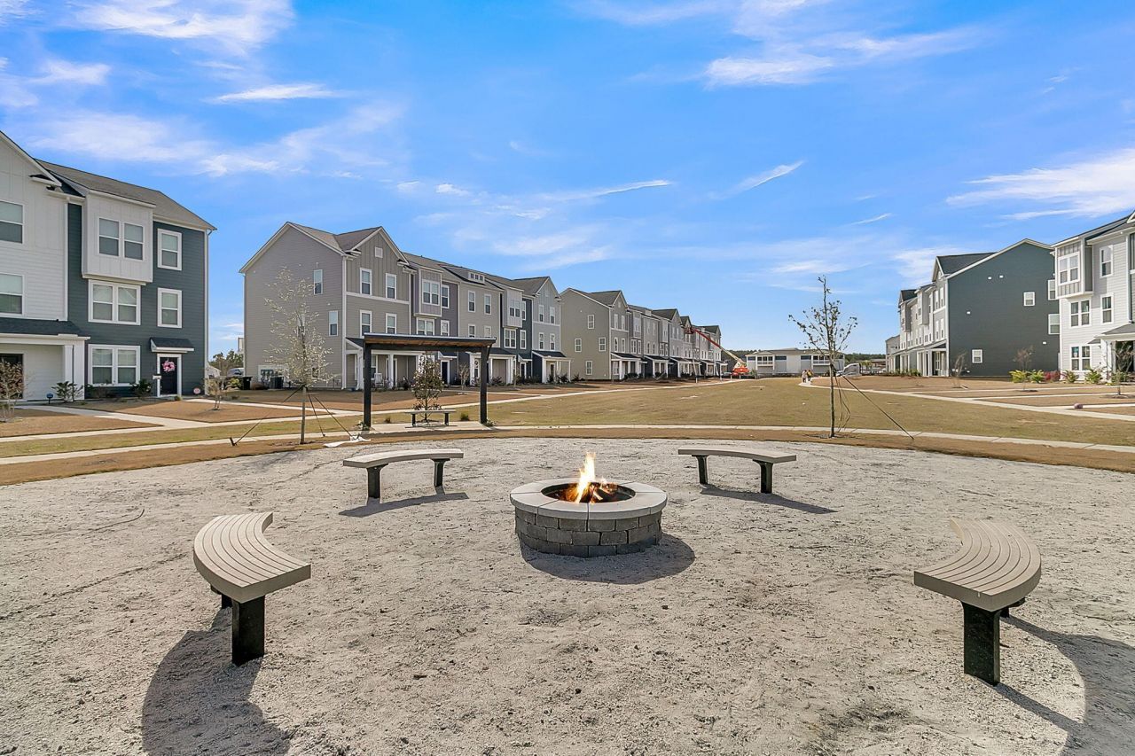 534 Alderly Drive Photo 43