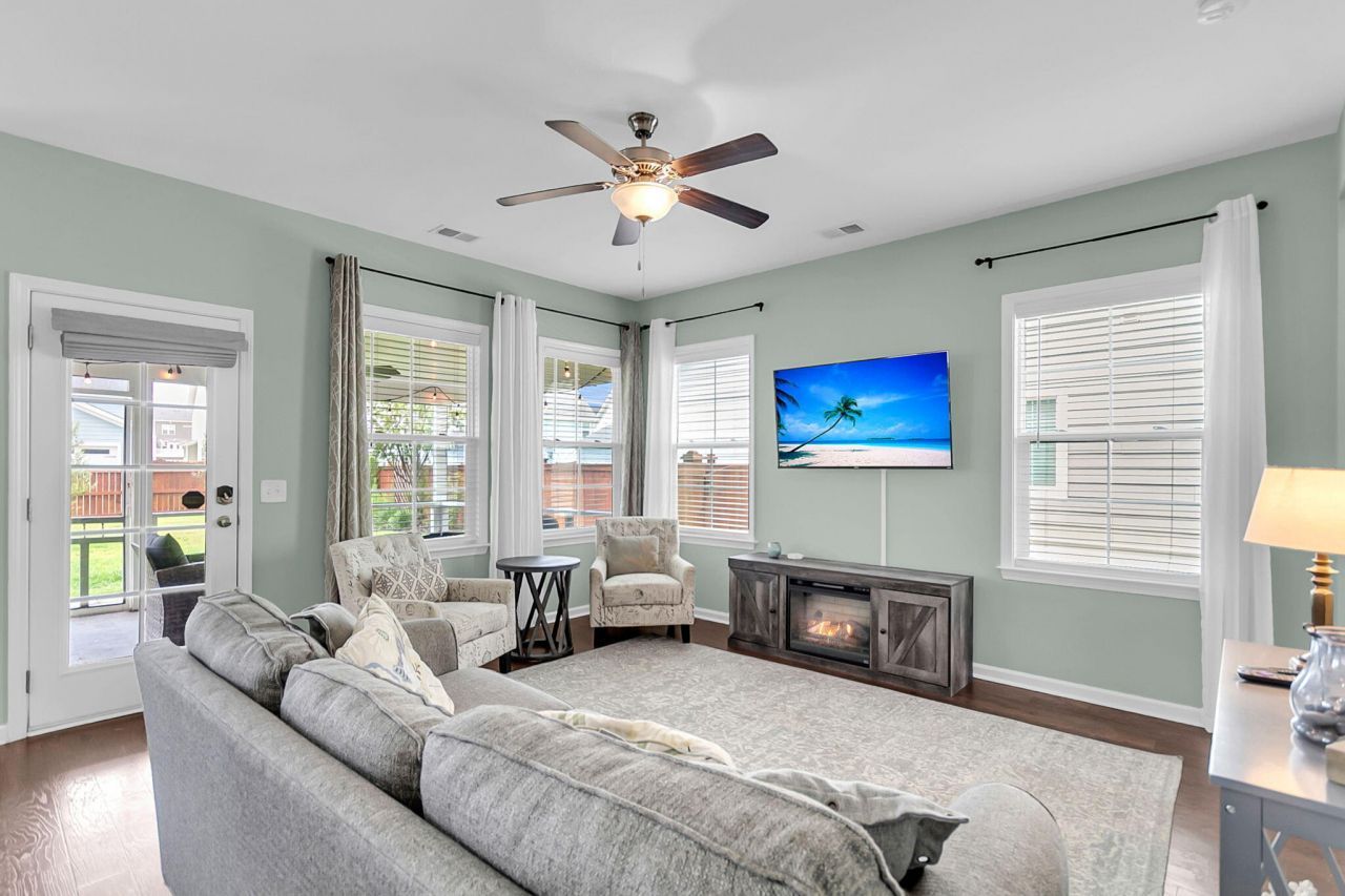 534 Alderly Drive Photo 9