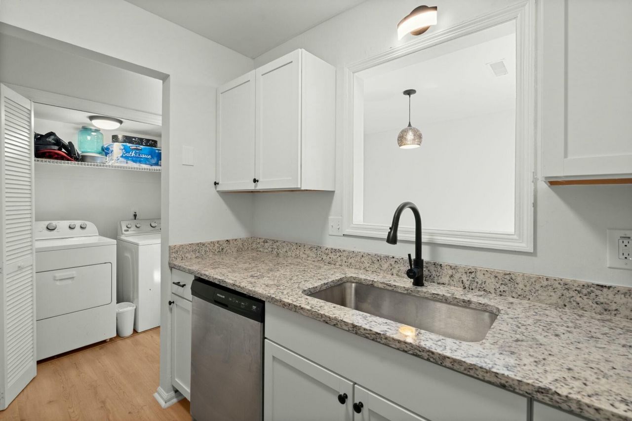 195 Pine Shadow Drive Photo 14