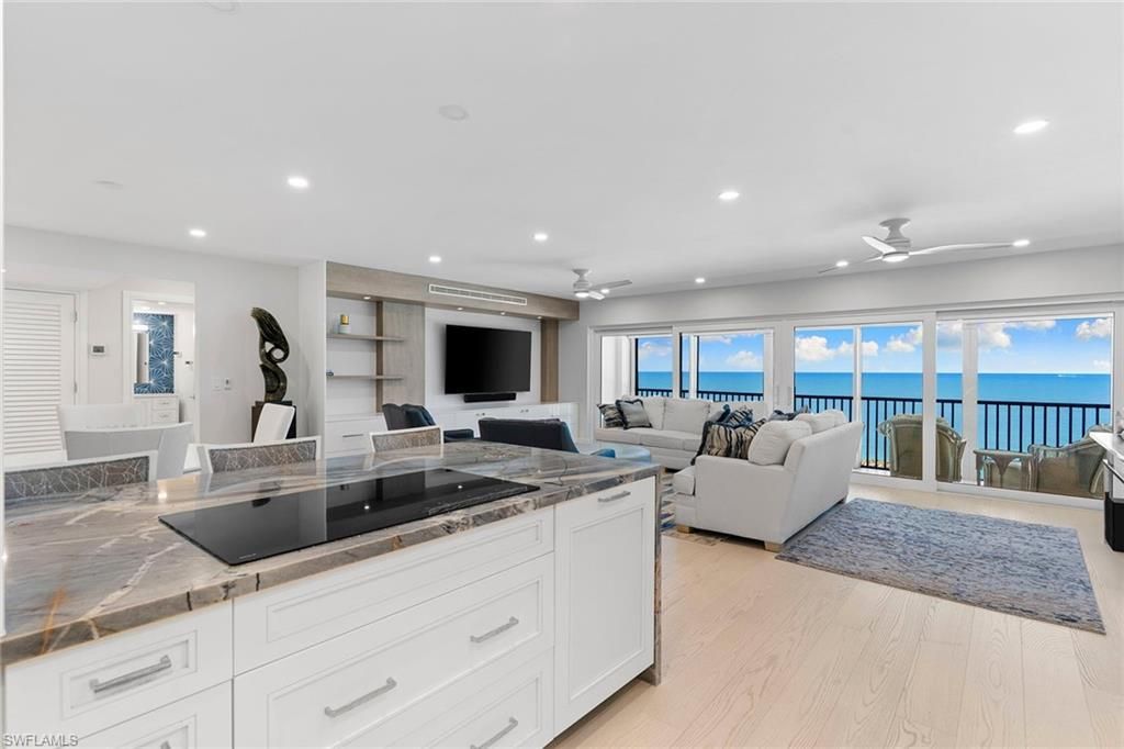 2171 Gulf Shore Blvd N, Unit 603, Naples, FL 34102 Photo