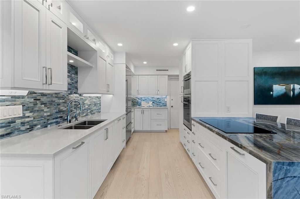 2171 Gulf Shore Blvd N, Unit 603, Naples, FL 34102 Photo