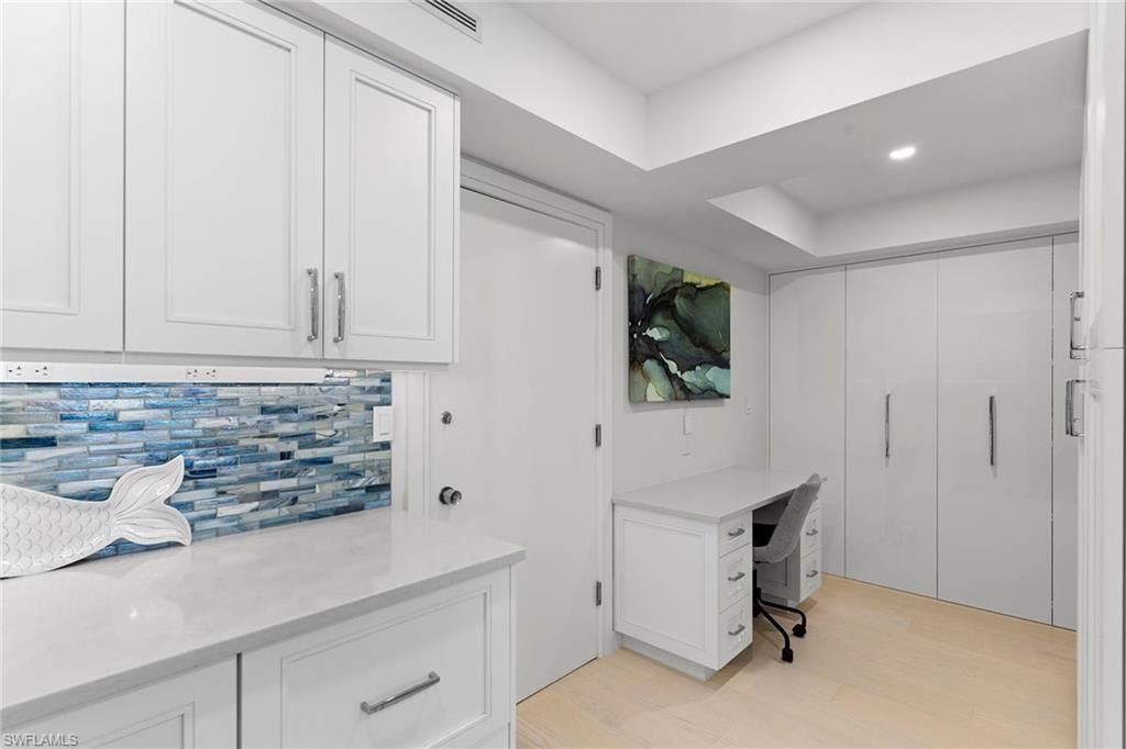 2171 Gulf Shore Blvd N, Unit 603, Naples, FL 34102 Photo