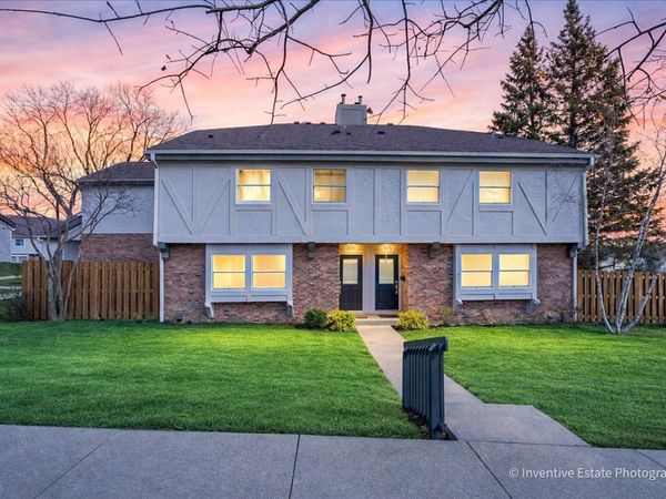 884 Bristol Drive , Unit -, Barrington, IL 60010