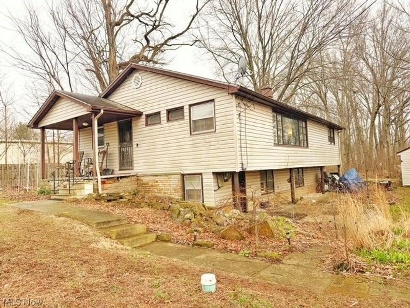 46525 Telegraph Road, Amherst, OH 44001 Photo 2