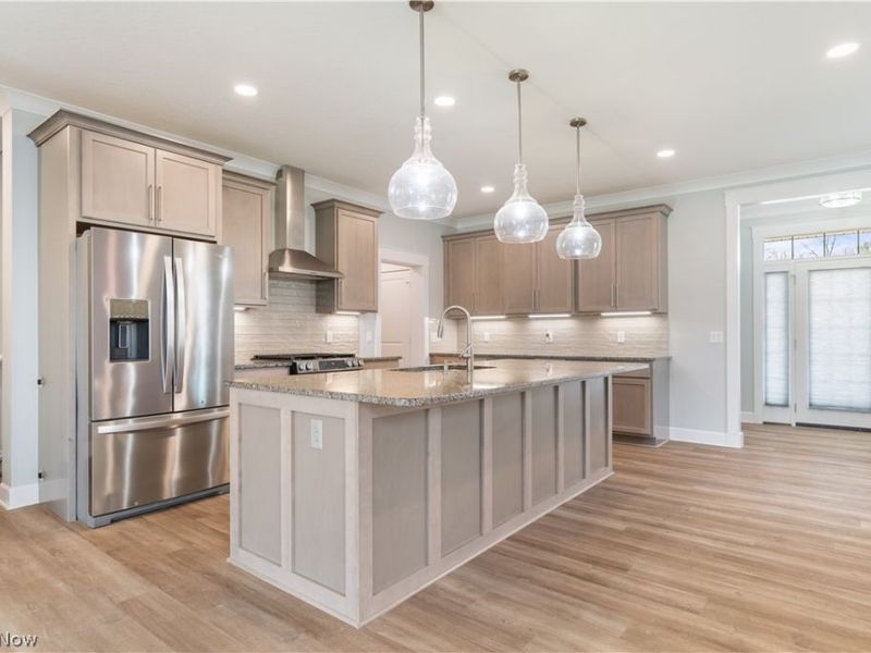 3542 Red Tail Circle NW, Canton, OH 44708 Photo 2