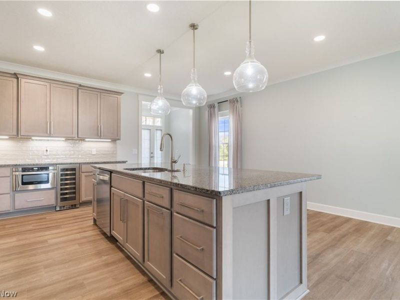 3542 Red Tail Circle NW, Canton, OH 44708 Photo 3