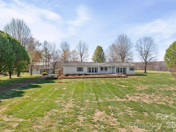 3436 Rome Anthony Road , Yadkinville, NC 27055