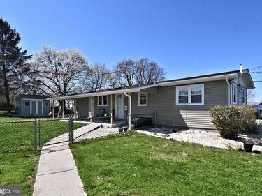 511 FREEHALL STREET, MERTZTOWN, PA 19539