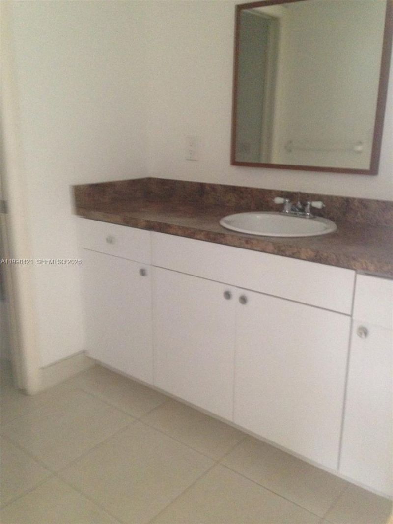 5501 NW 7th St , Unit E219, Miami, FL 33126 Photo