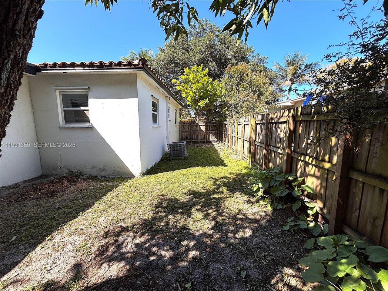 450 NE 155th Ter, Miami, FL 33162 Photo