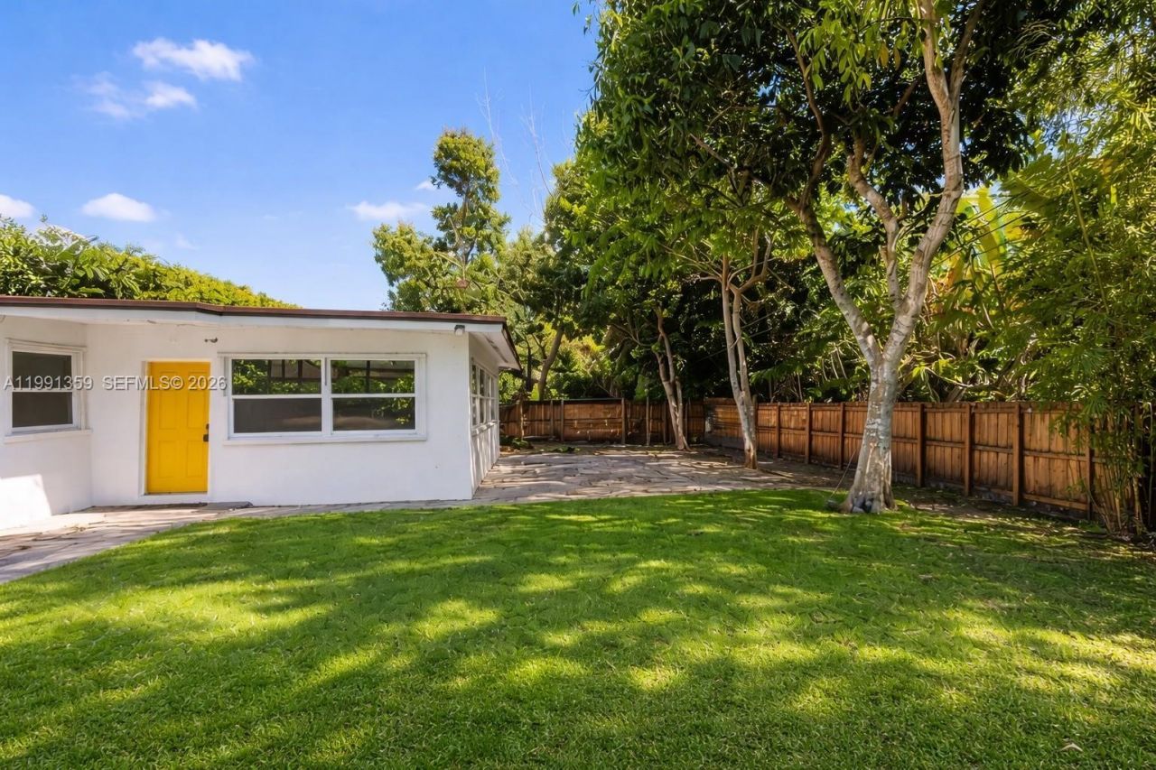 450 NE 155th Ter, Miami, FL 33162 Photo