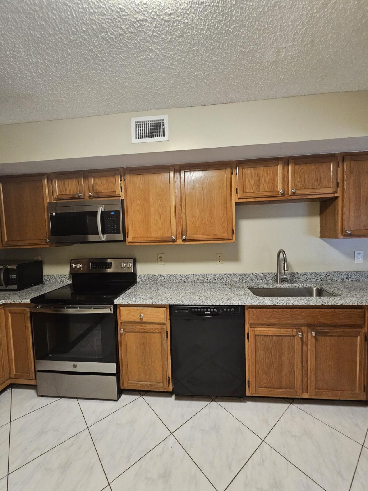 3150 Leewood Terrace, Unit L222, Boca Raton, FL 33431 Photo