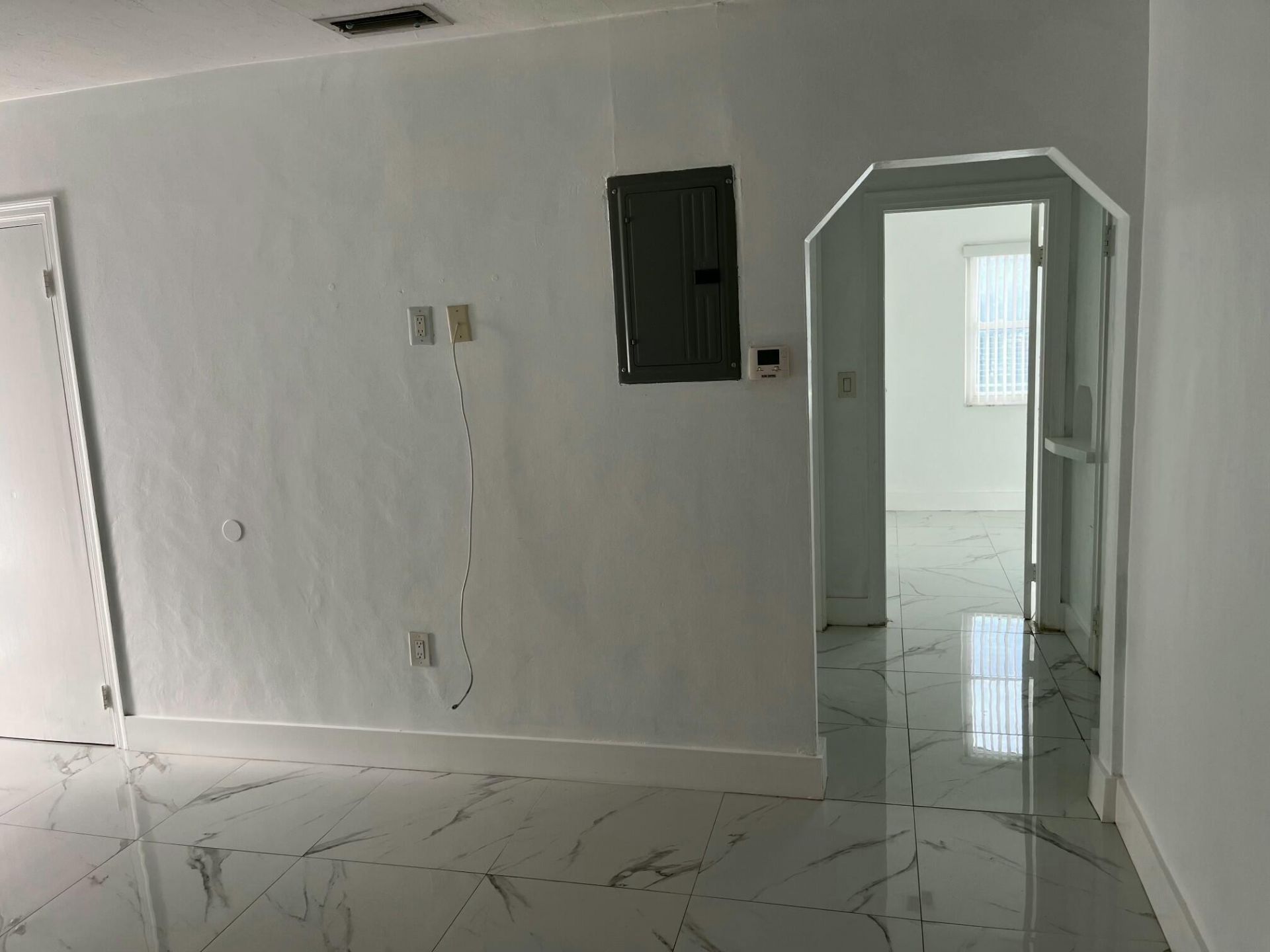 1108 NE 16th Terrace, Unit 1 (c), Fort Lauderdale, FL 33304 Photo
