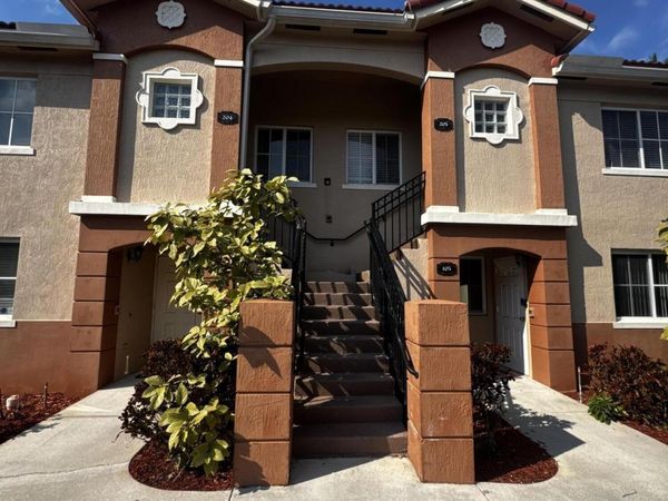 3810 N Jog Road, Unit 105, Royal Palm Beach, FL 33411