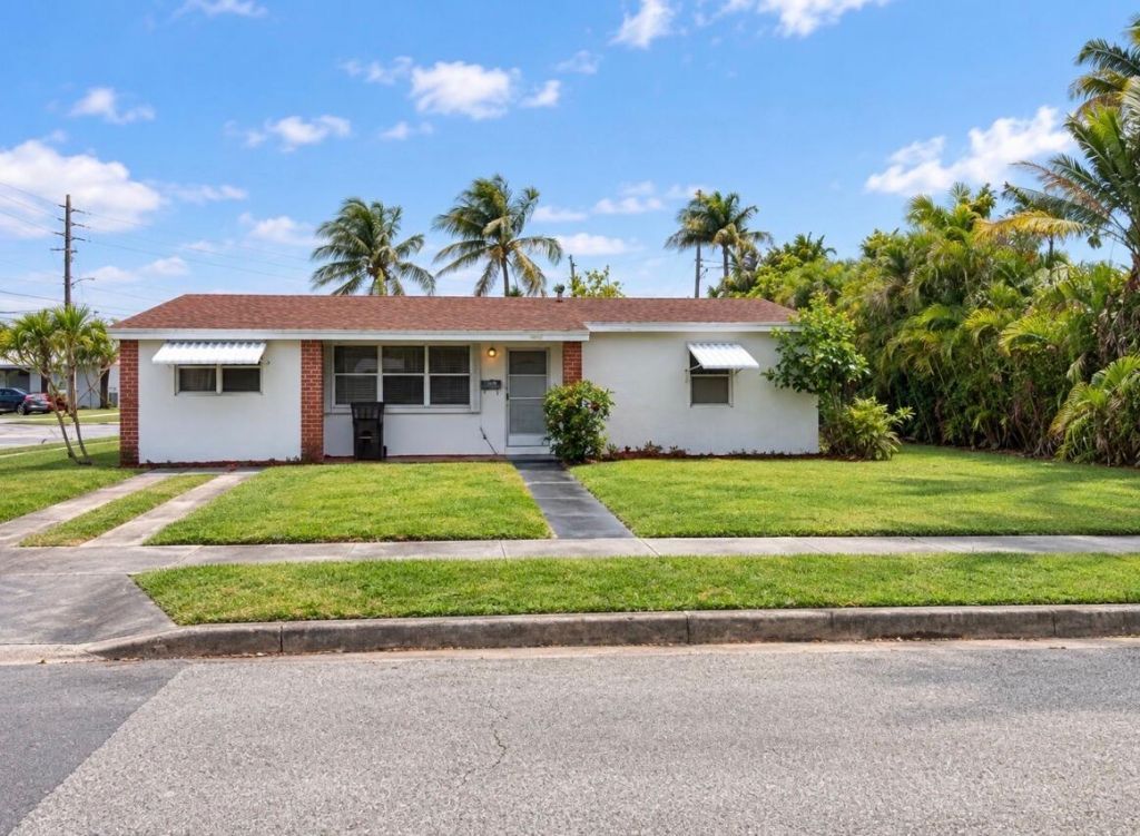 1029 Ardmore Road, West Palm Beach, FL 33401 Photo