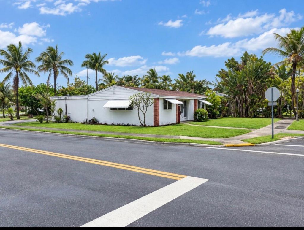 1029 Ardmore Road, West Palm Beach, FL 33401 Photo