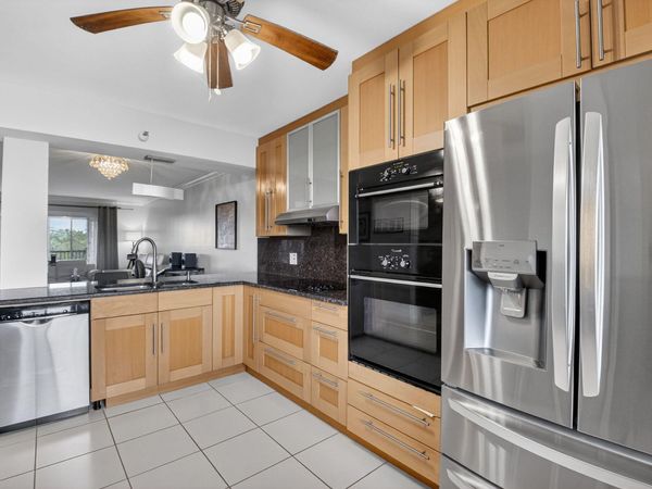 14475 Strathmore Lane, Delray Beach, FL 33446