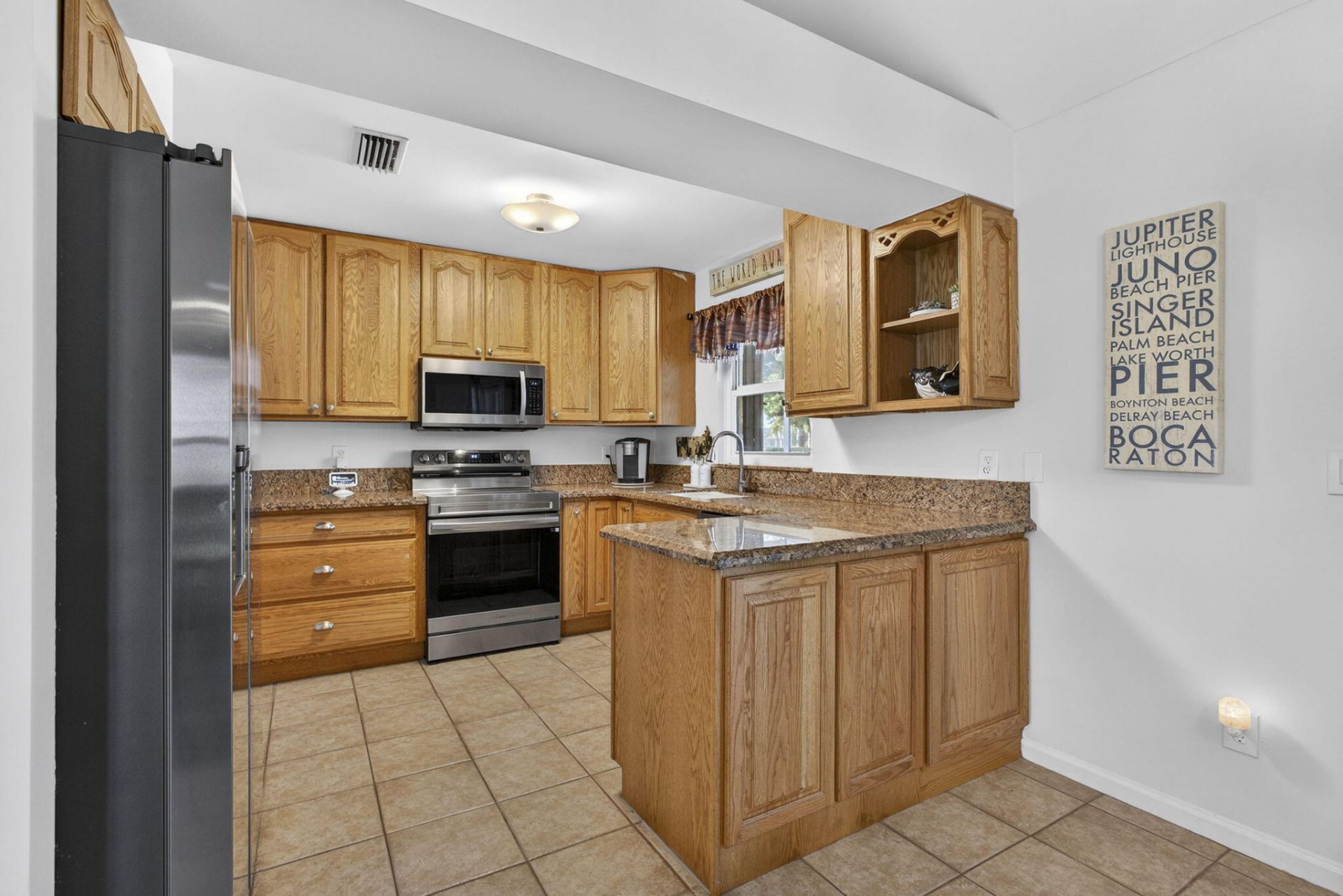 132 Parkwood Drive, Royal Palm Beach, FL 33411 Photo