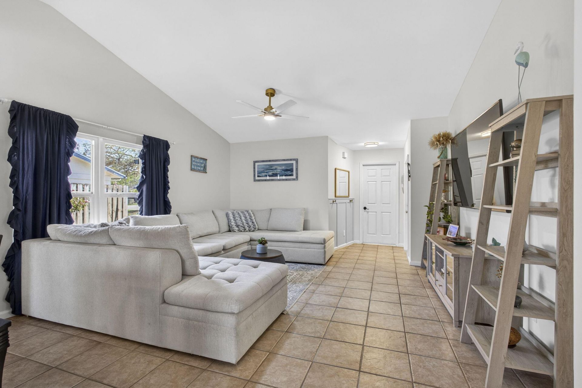 132 Parkwood Drive, Royal Palm Beach, FL 33411 Photo