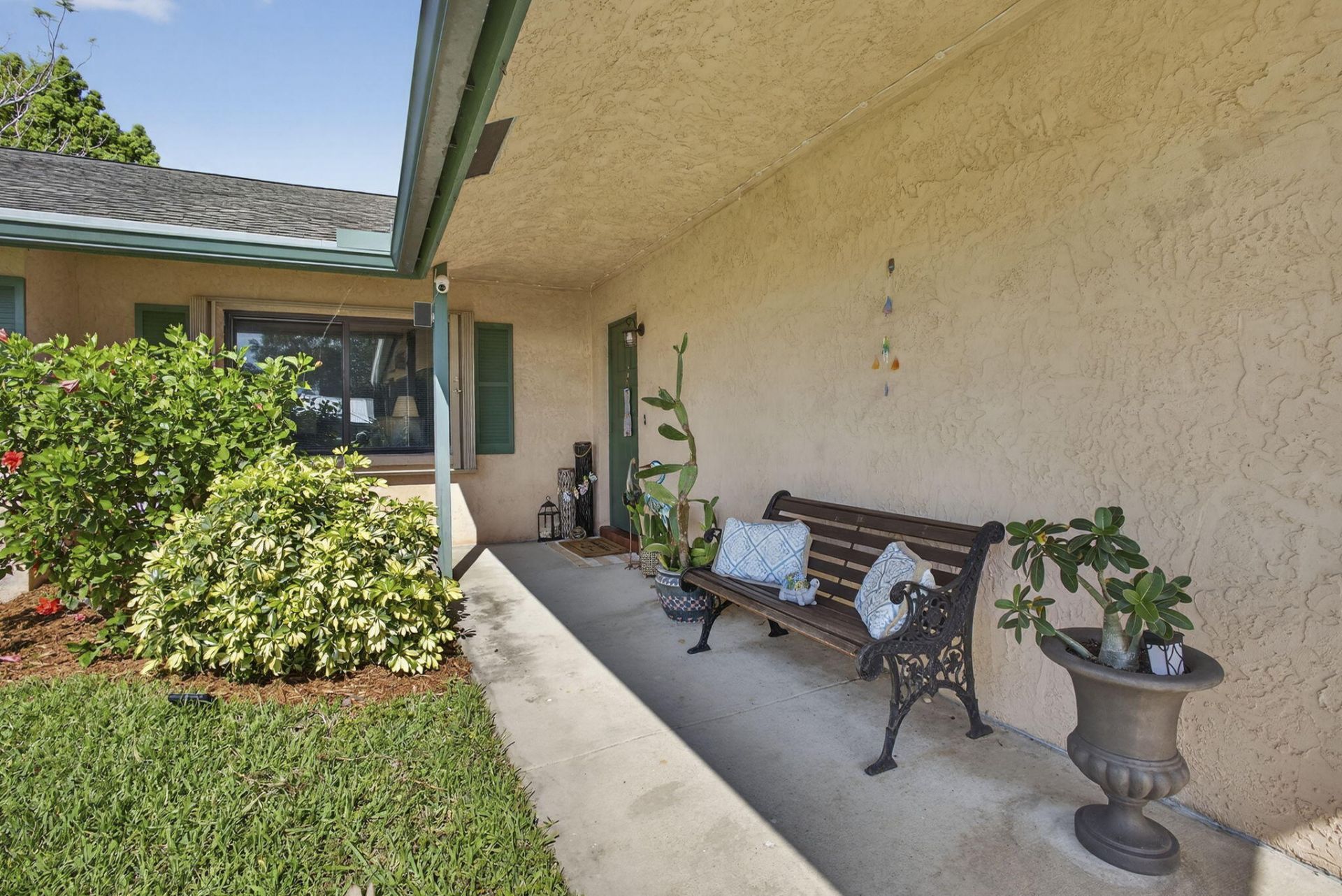 132 Parkwood Drive, Royal Palm Beach, FL 33411 Photo