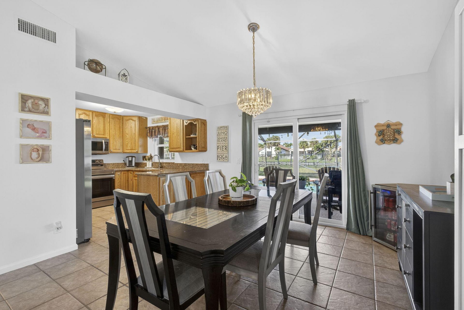 132 Parkwood Drive, Royal Palm Beach, FL 33411 Photo