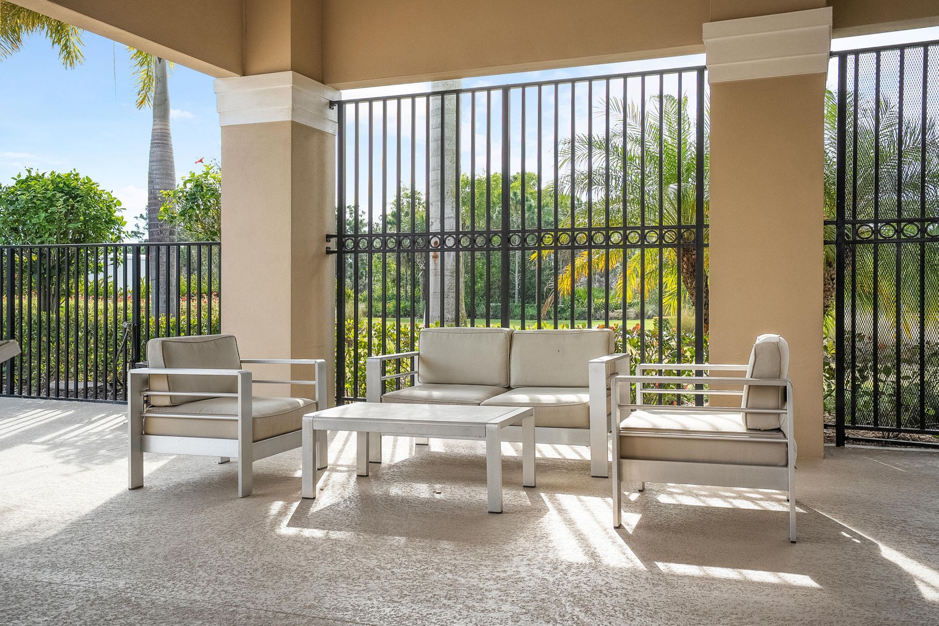 4626 NW Wandering Oak Court, Jensen Beach, FL 34957 Photo