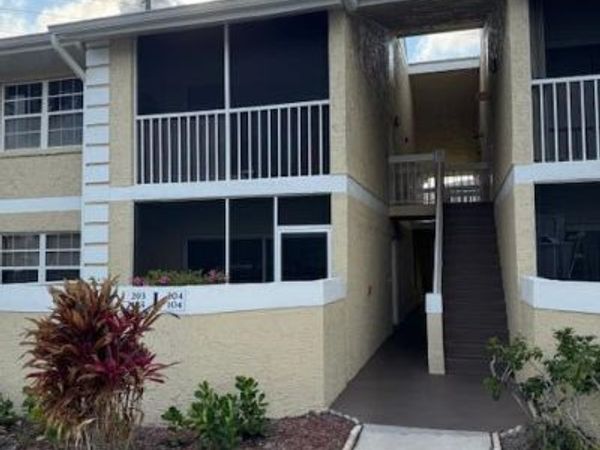 1540 SE Royal Green Circle, Unit 103, Port St. Lucie, FL 34952