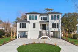 318 15th Ave. S photo 4