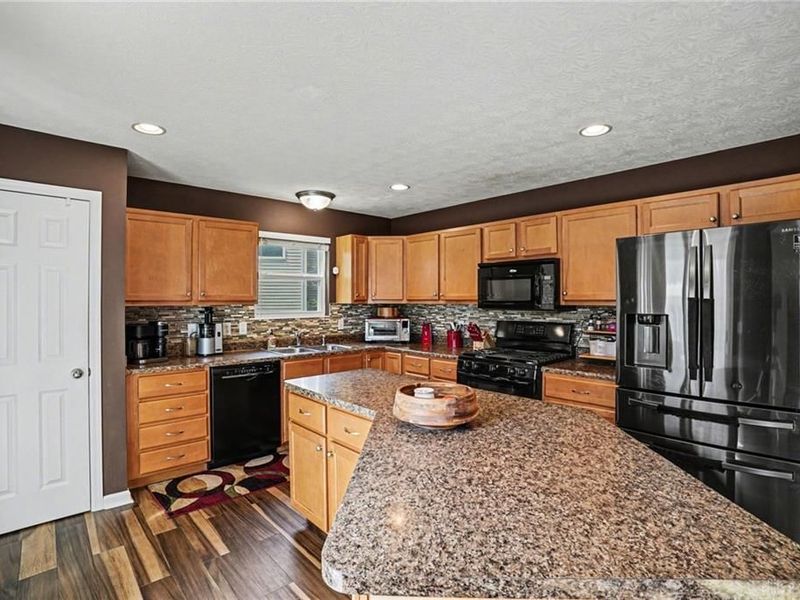 3185 Yellowtail Terrace, Hamilton Township, OH 45152 Photo 10