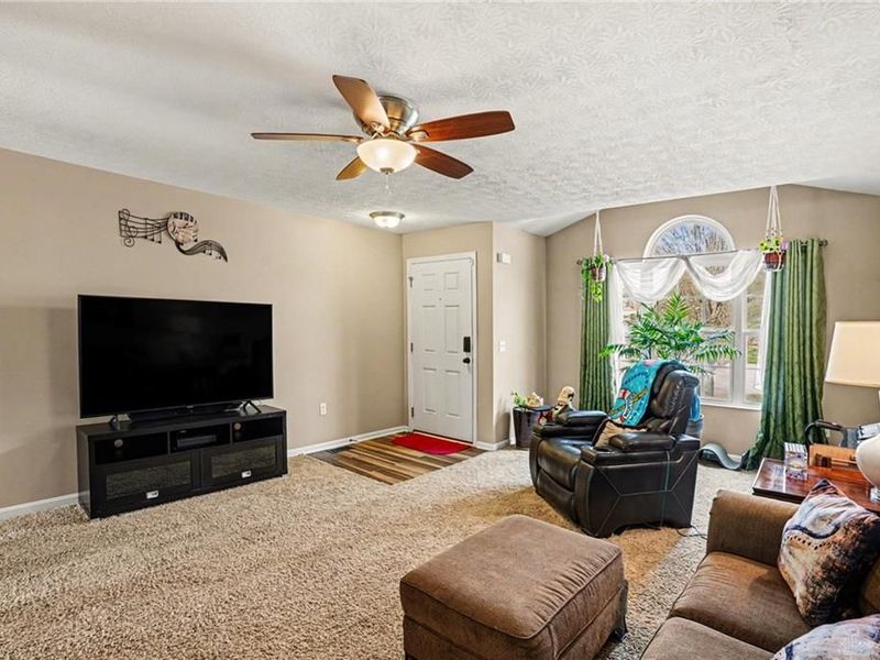 3185 Yellowtail Terrace, Hamilton Township, OH 45152 Photo 7