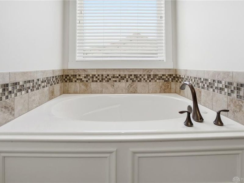 1250 Macintosh Court, Tipp City, OH 45373 Photo 50