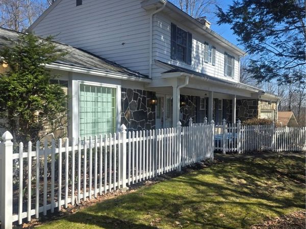 13 Knollbrook Lane E, Painted Post, NY 14870