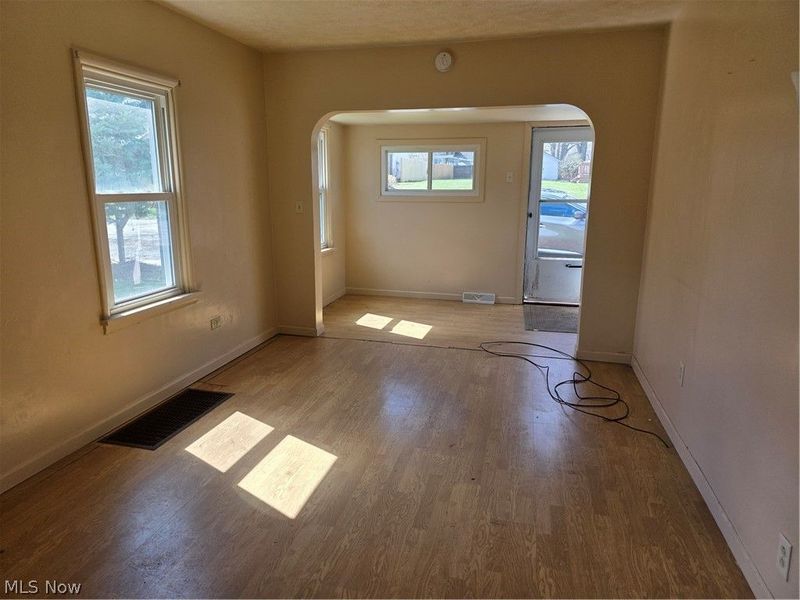 372 N Madison Avenue, Salem, OH 44460 Photo 2