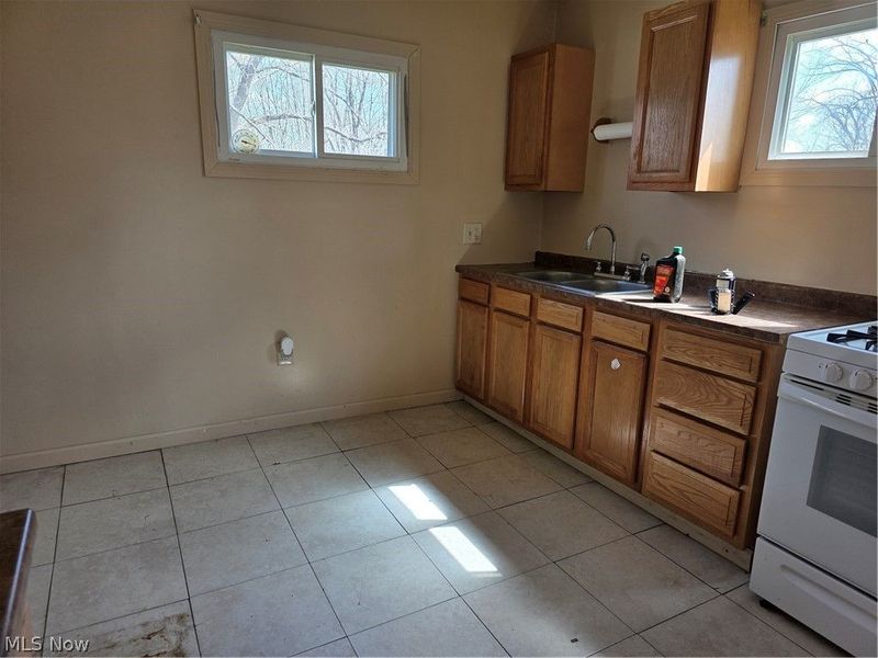 372 N Madison Avenue, Salem, OH 44460 Photo 5