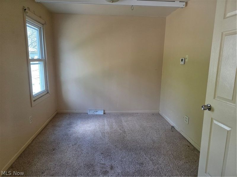 372 N Madison Avenue, Salem, OH 44460 Photo 8