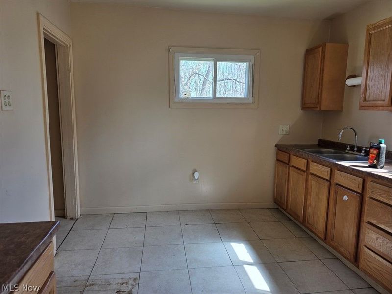 372 N Madison Avenue, Salem, OH 44460 Photo 9