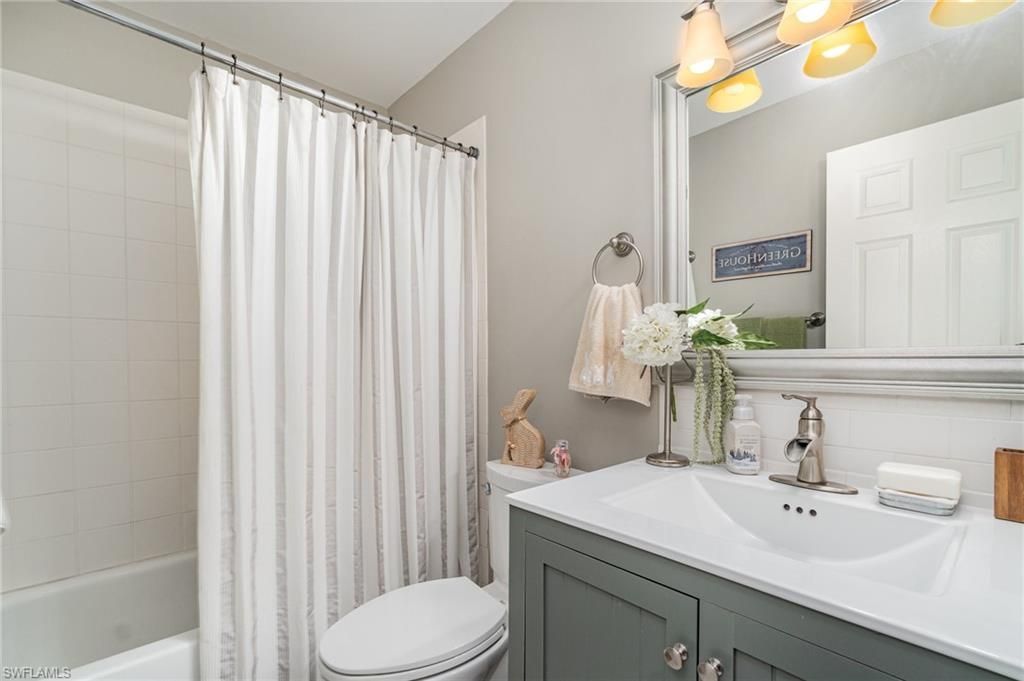 1160 Sarah Jean Cir, Unit D204, Naples, FL 34110 Photo