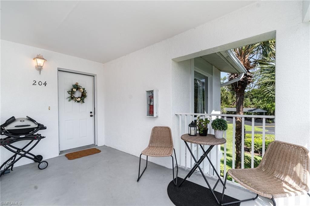 1160 Sarah Jean Cir, Unit D204, Naples, FL 34110 Photo