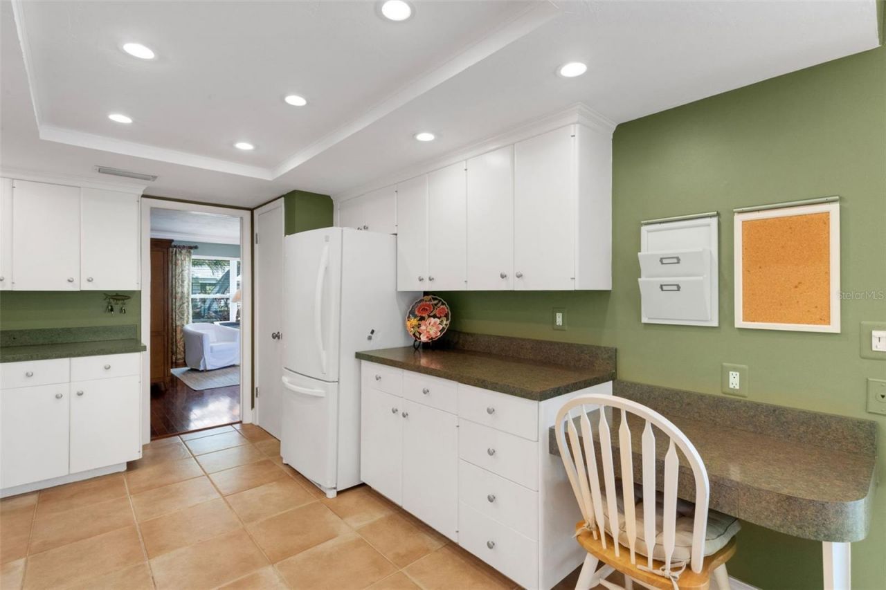 3016 Chase Circle , Sarasota, FL 34231 Photo