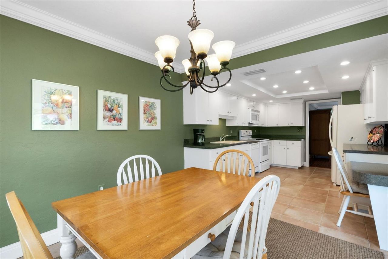 3016 Chase Circle , Sarasota, FL 34231 Photo