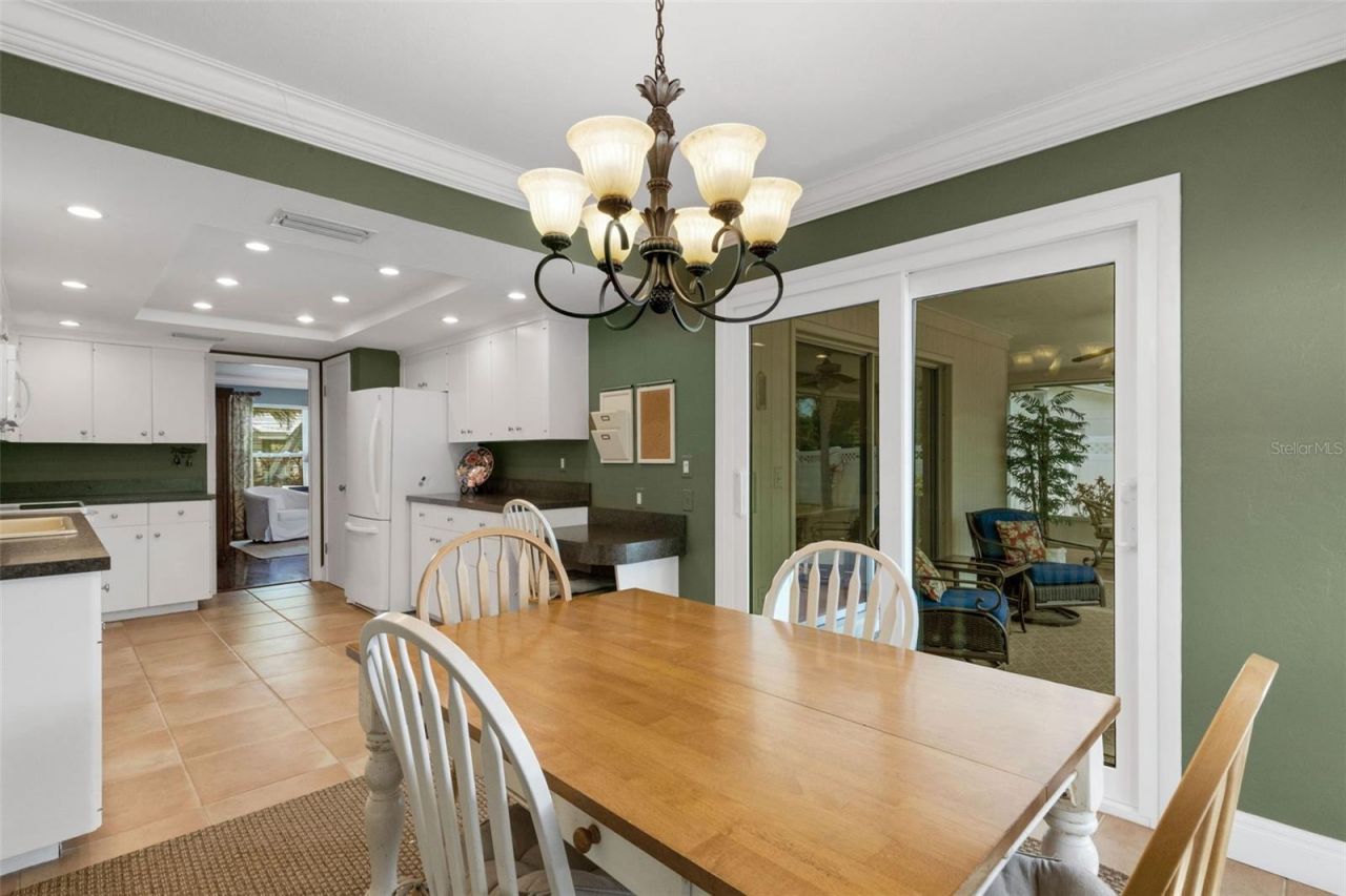 3016 Chase Circle , Sarasota, FL 34231 Photo