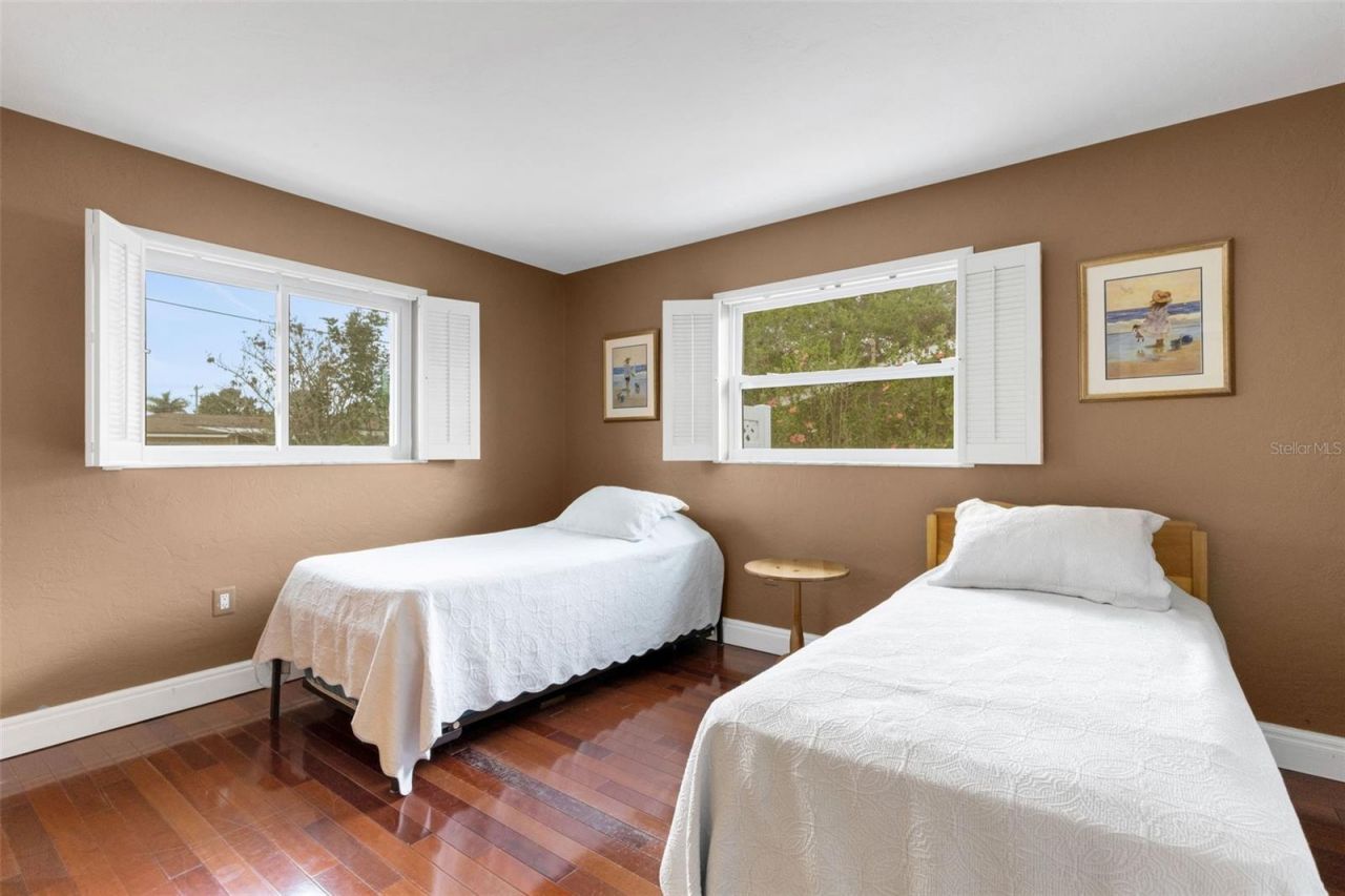 3016 Chase Circle , Sarasota, FL 34231 Photo