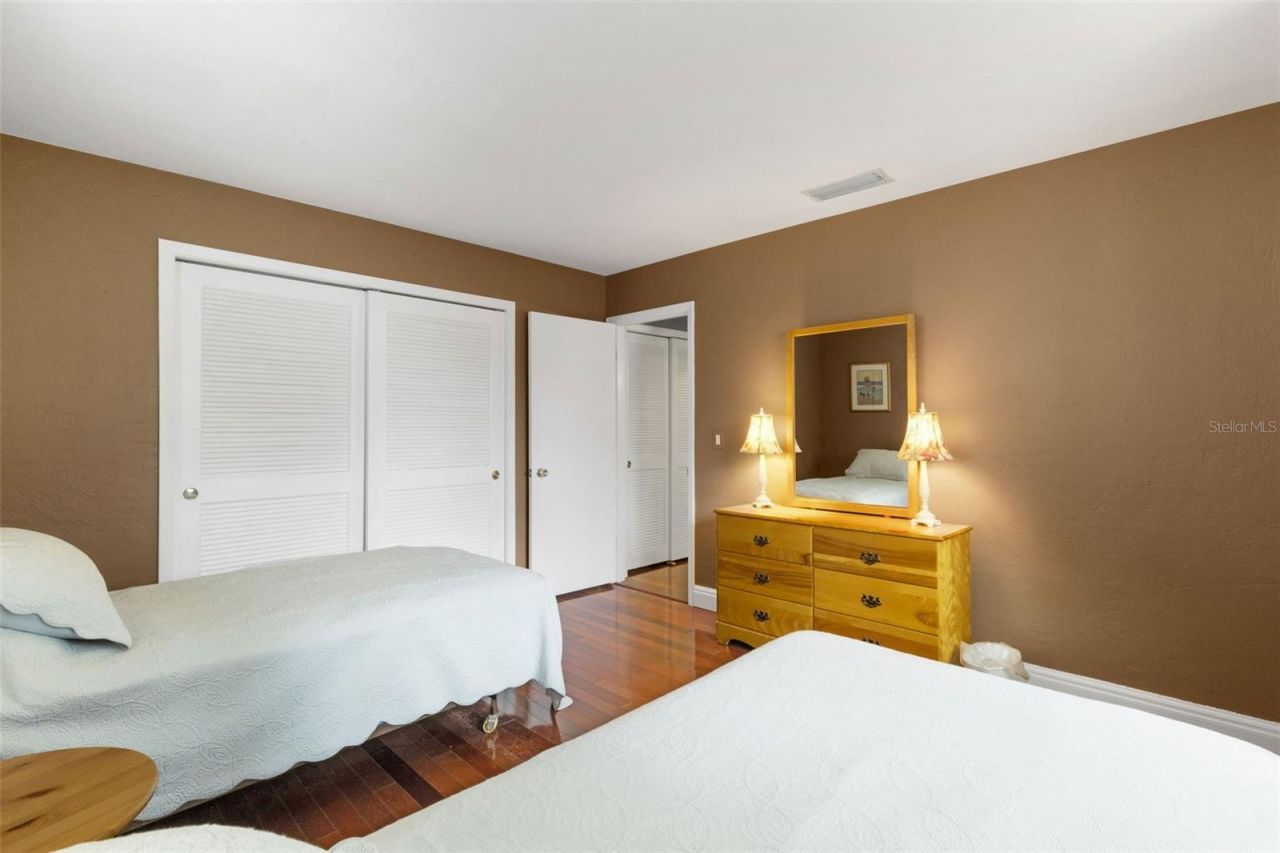 3016 Chase Circle , Sarasota, FL 34231 Photo