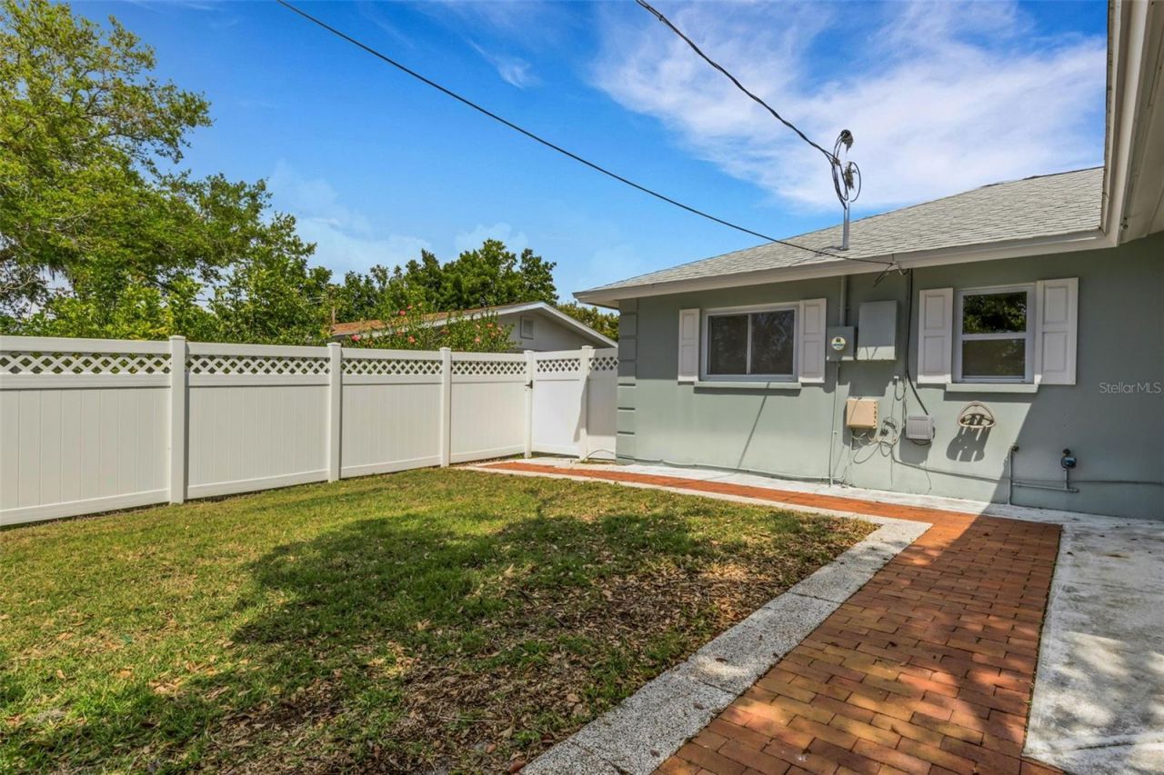 3016 Chase Circle , Sarasota, FL 34231 Photo