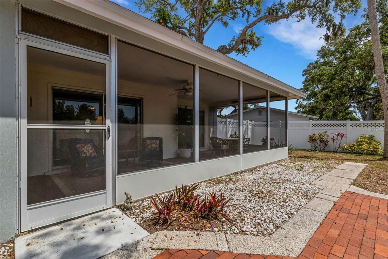 3016 Chase Circle , Sarasota, FL 34231 Photo