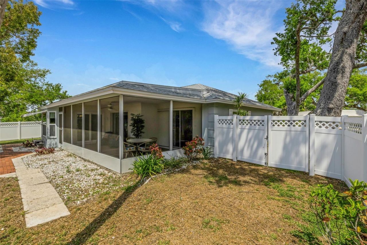 3016 Chase Circle , Sarasota, FL 34231 Photo